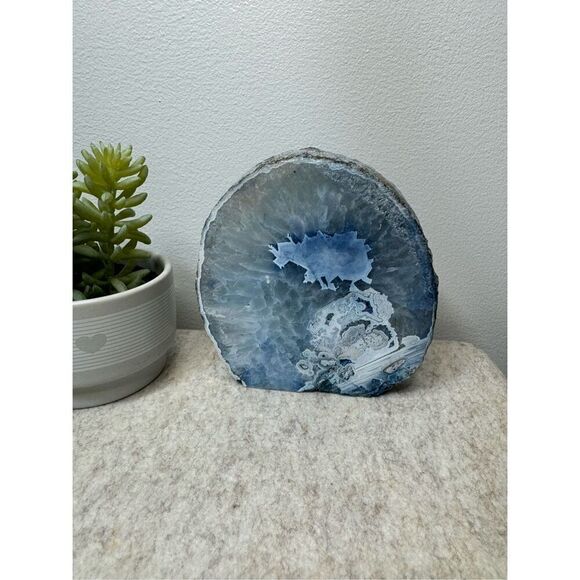 Agate Geode with Druzy (blue) - Picture 5 of 8